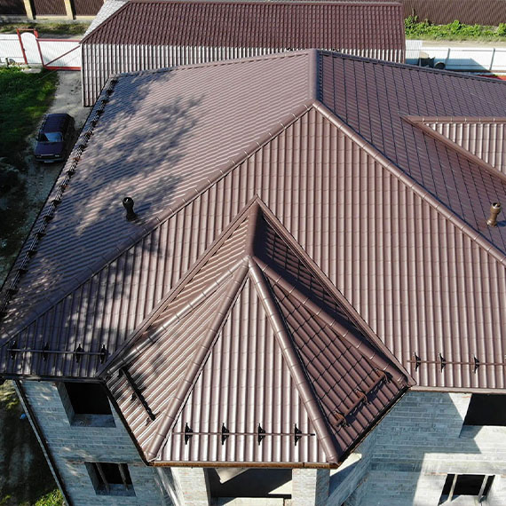 Монтаж сложной крыши и кровли в Олёкминске и Сахе (Якутии)
